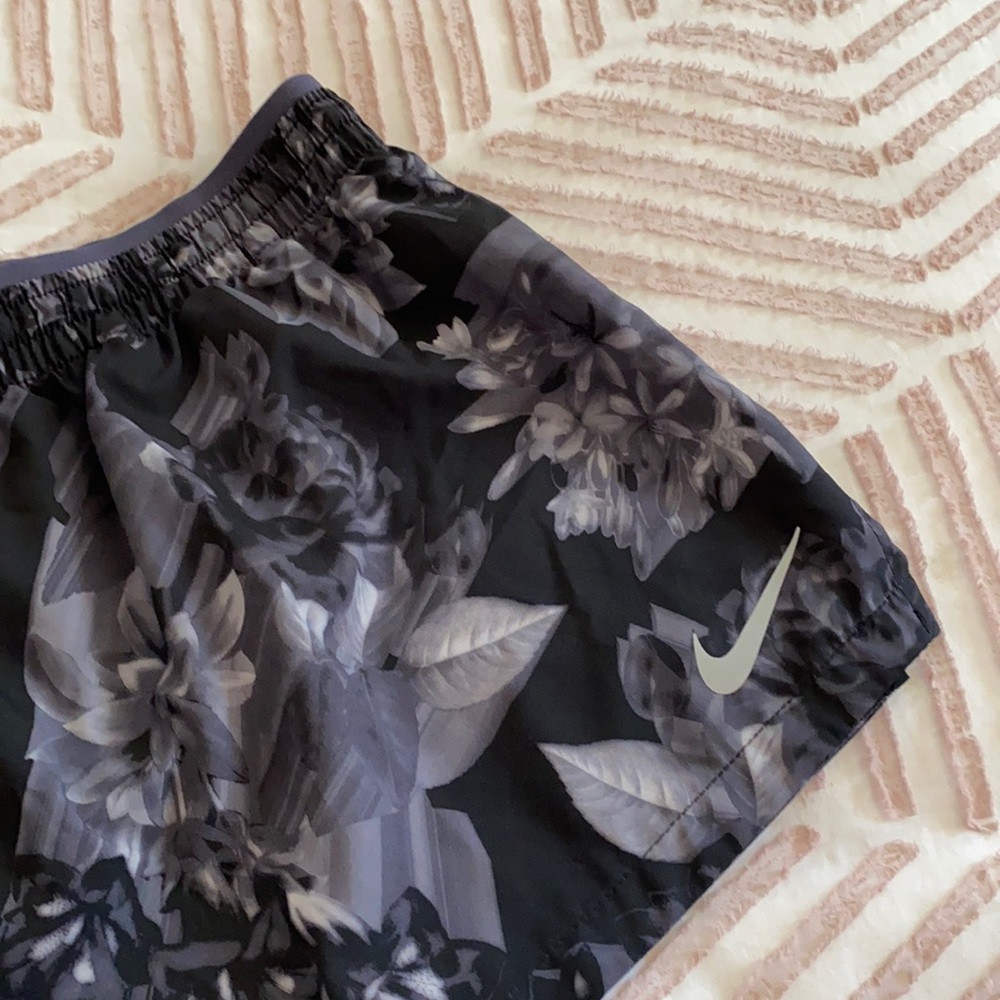 Nike Floral Running Shorts - Women’s XL